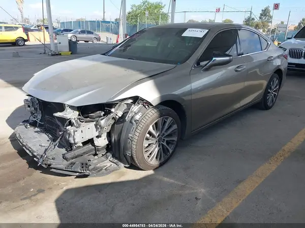 58ADZ1B13MU106027 2021 LEXUS ES - Image 2