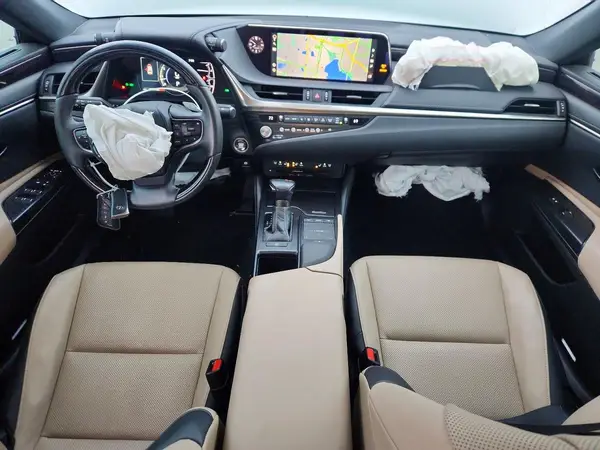 58ADZ1B13MU109414 2021 LEXUS ES - Image 8