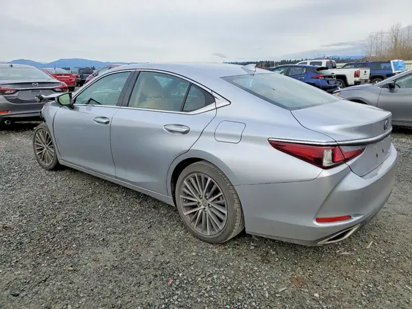 58ADZ1B13NU115098 2022 LEXUS ES - Image 2