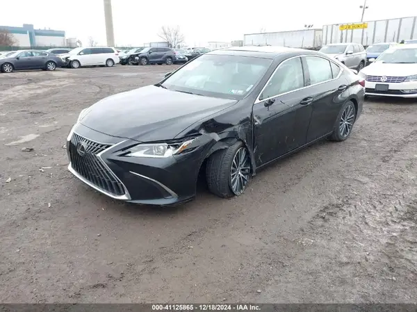 58ADZ1B13NU122178 2022 LEXUS ES - Image 2
