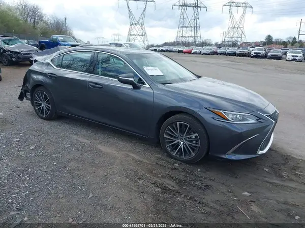 58ADZ1B13NU132242 2022 LEXUS ES - Image 1