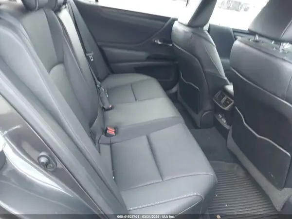 58ADZ1B13NU132242 2022 LEXUS ES - Image 8