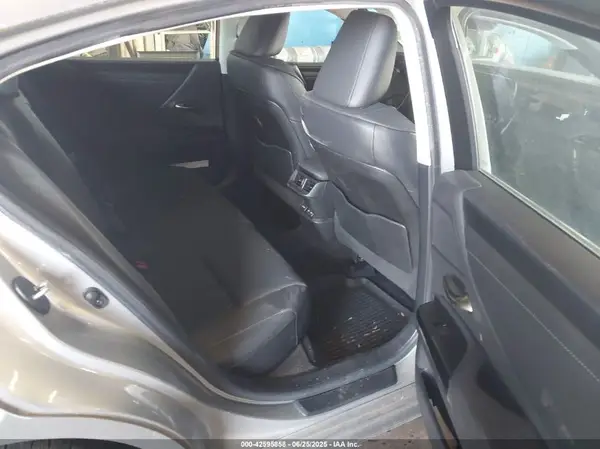 58ADZ1B13NU134637 2022 LEXUS ES - Image 8