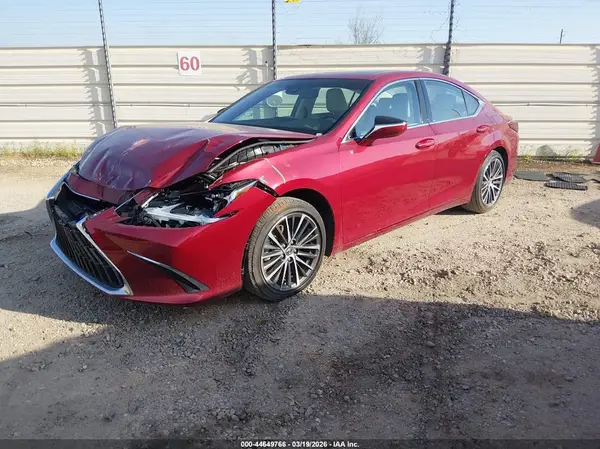 58ADZ1B13RU165196 2024 LEXUS ES - Image 2