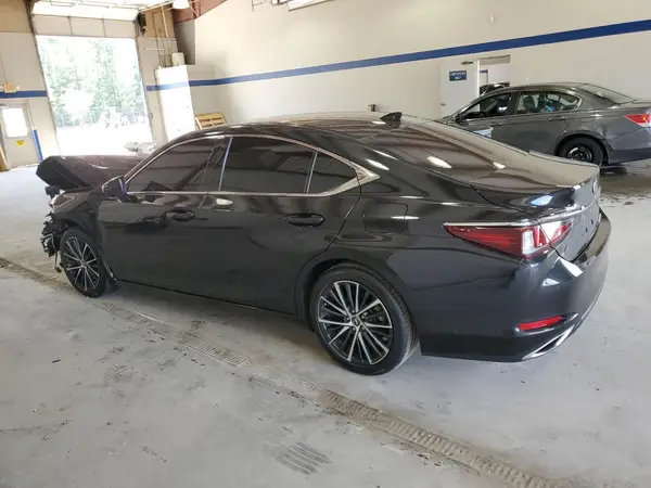58ADZ1B13RU167370 2024 LEXUS ES - Image 2