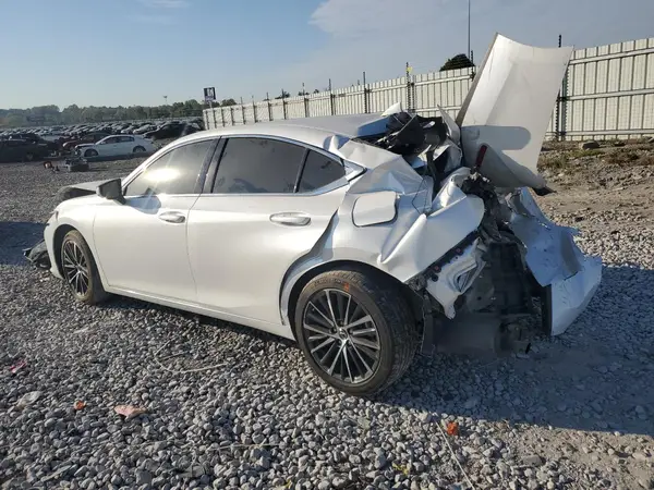 58ADZ1B13RU168129 2024 LEXUS ES - Image 2
