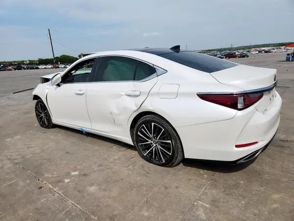 58ADZ1B13RU168275 2024 LEXUS ES - Image 2
