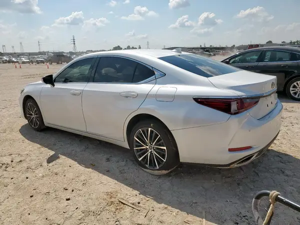 58ADZ1B13SU191917 2025 LEXUS ES - Image 2