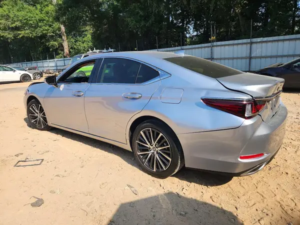 58ADZ1B13SU215424 2025 LEXUS ES - Image 2