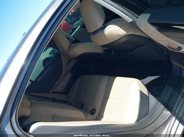 58ADZ1B14LU053076 2020 LEXUS ES - Image 8