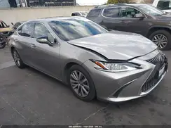 58ADZ1B14LU055961 2020 LEXUS ES