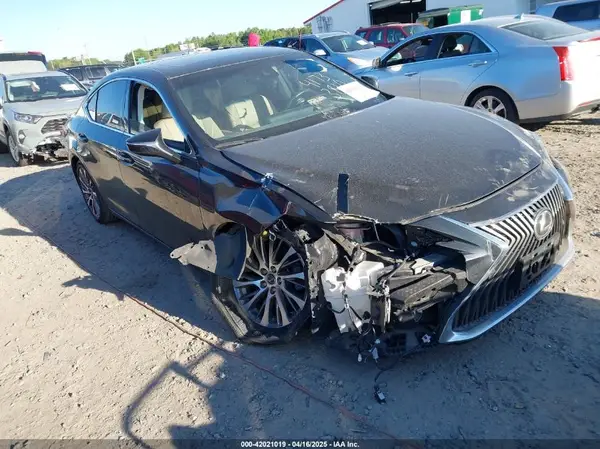58ADZ1B14LU059072 2020 LEXUS ES - Image 1