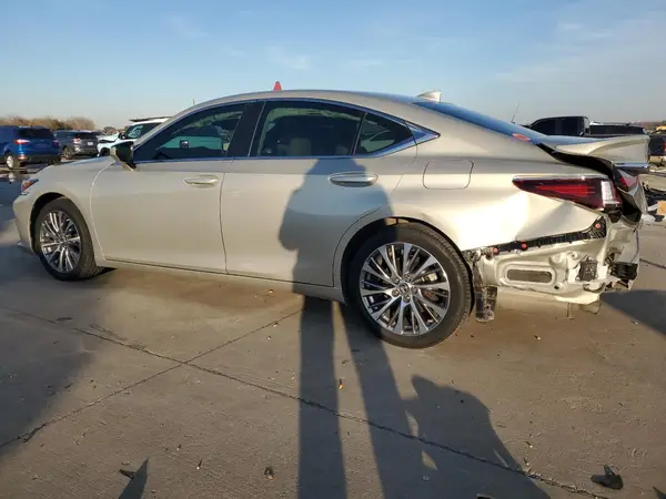 58ADZ1B14LU076003 2020 LEXUS ES - Image 2