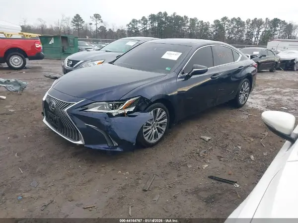 58ADZ1B14LU080794 2020 LEXUS ES - Image 2