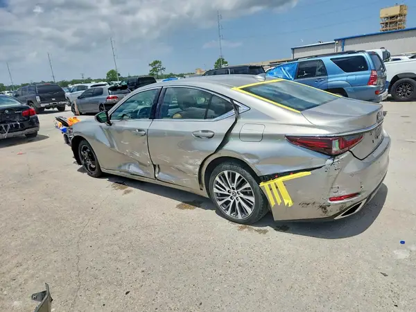 58ADZ1B14LU081573 2020 LEXUS ES - Image 2
