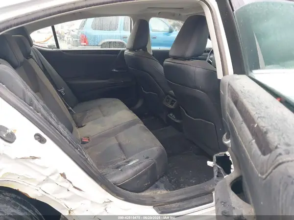 58ADZ1B14MU086192 2021 LEXUS ES - Image 8