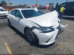 58ADZ1B14MU089710 2021 LEXUS ES