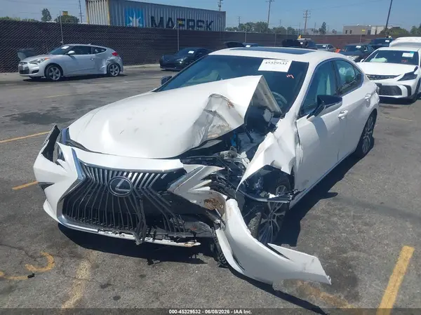 58ADZ1B14MU089710 2021 LEXUS ES - Image 2