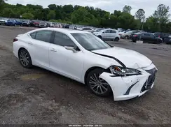 58ADZ1B14MU106697 2021 LEXUS ES