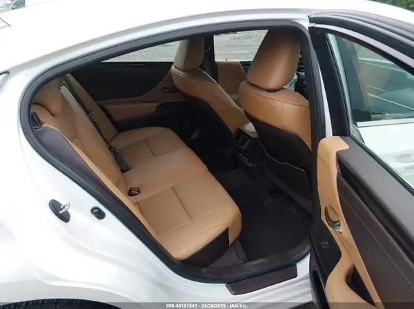 58ADZ1B14MU106697 2021 LEXUS ES - Image 8