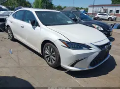 58ADZ1B14MU110037 2021 LEXUS ES