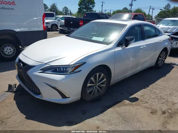 58ADZ1B14MU110037 2021 LEXUS ES - Image 2
