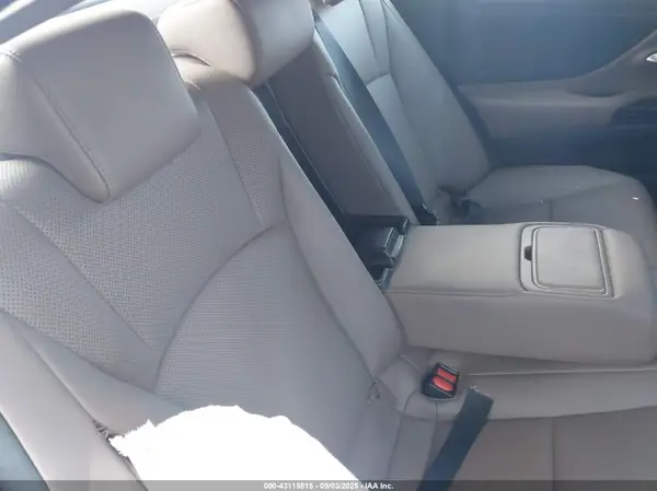 58ADZ1B14NU114414 2022 LEXUS ES - Image 8