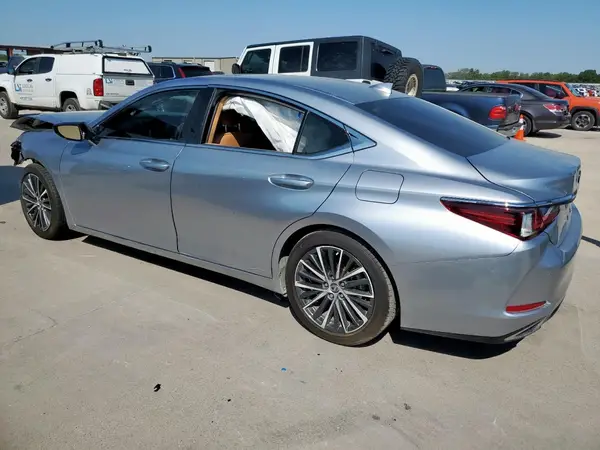58ADZ1B14NU115952 2022 LEXUS ES - Image 2