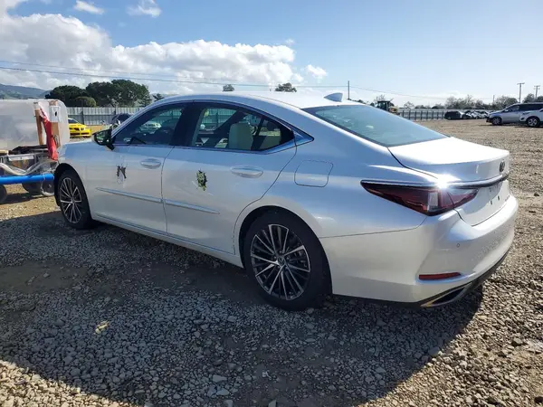 58ADZ1B14NU116518 2022 LEXUS ES - Image 2