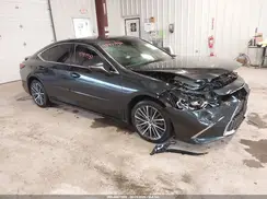 58ADZ1B14NU121962 2022 LEXUS ES