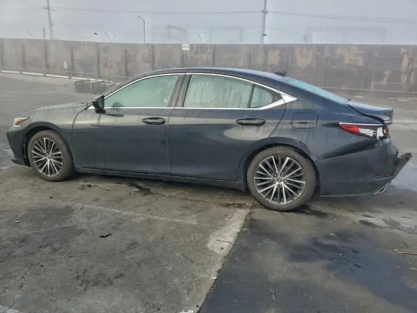 58ADZ1B14NU125915 2022 LEXUS ES - Image 2