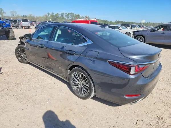 58ADZ1B14NU127180 2022 LEXUS ES - Image 2