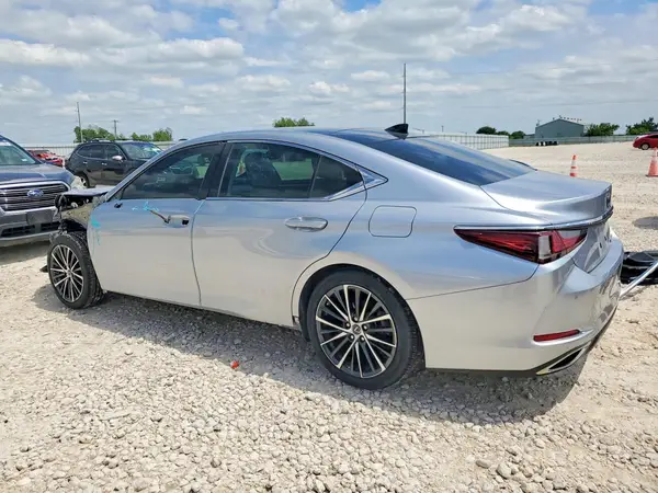58ADZ1B14NU131049 2022 LEXUS ES - Image 2
