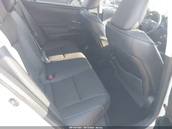 58ADZ1B14NU131410 2022 LEXUS ES - Image 8