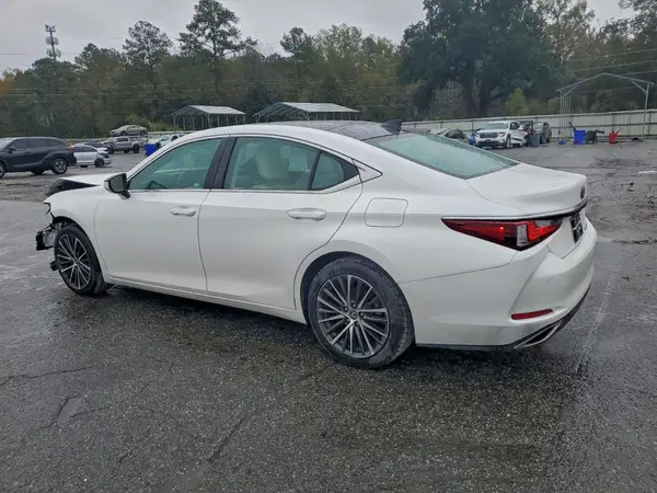 58ADZ1B14NU131603 2022 LEXUS ES - Image 2