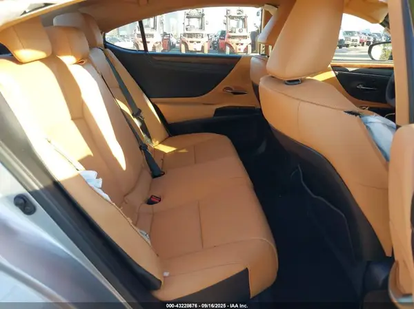 58ADZ1B14PU145066 2023 LEXUS ES - Image 8