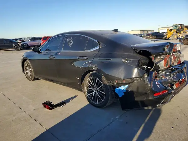 58ADZ1B14PU149831 2023 LEXUS ES - Image 2