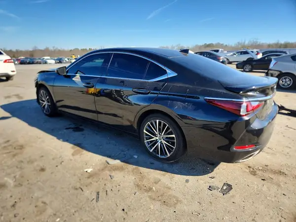58ADZ1B14PU157556 2023 LEXUS ES - Image 2
