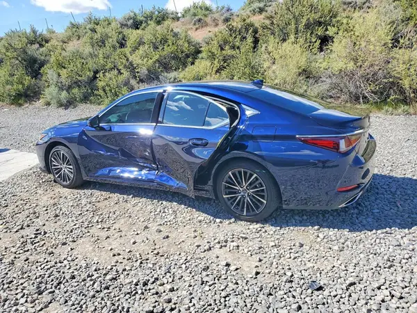 58ADZ1B14RU171735 2024 LEXUS ES - Image 2