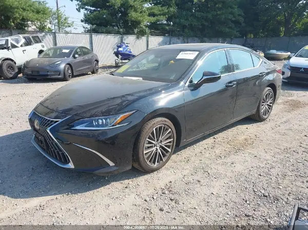 58ADZ1B14RU184534 2024 LEXUS ES - Image 2