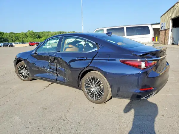 58ADZ1B14SU185933 2025 LEXUS ES - Image 2