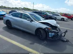 58ADZ1B14SU212161 2025 LEXUS ES