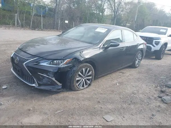 58ADZ1B15LU053717 2020 LEXUS ES - Image 2
