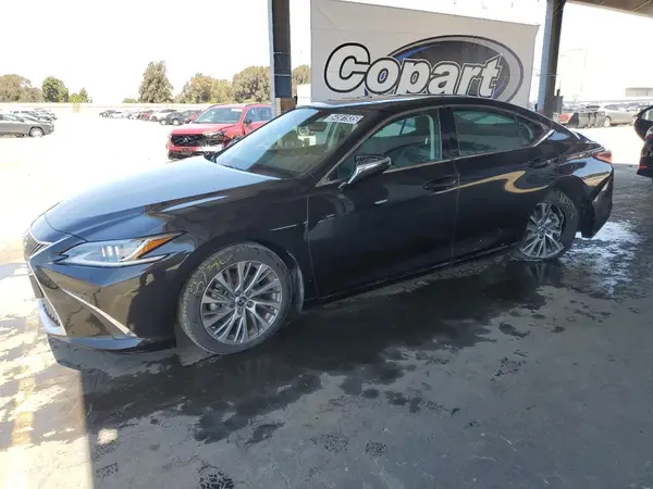 58ADZ1B15LU059386 2020 LEXUS ES - Image 1
