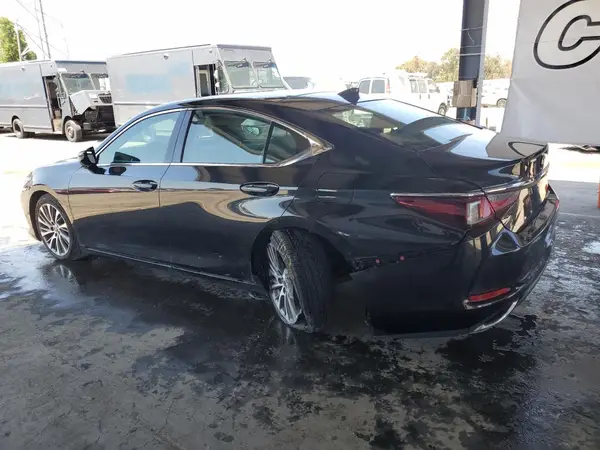 58ADZ1B15LU059386 2020 LEXUS ES - Image 2