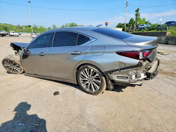 58ADZ1B15LU069299 2020 LEXUS ES - Image 2