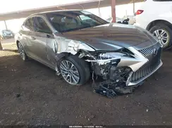 58ADZ1B15MU084712 2021 LEXUS ES