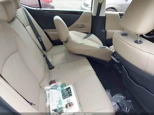 58ADZ1B15MU098884 2021 LEXUS ES - Image 8
