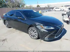 58ADZ1B15MU099176 2021 LEXUS ES