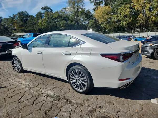 58ADZ1B15MU100326 2021 LEXUS ES - Image 2